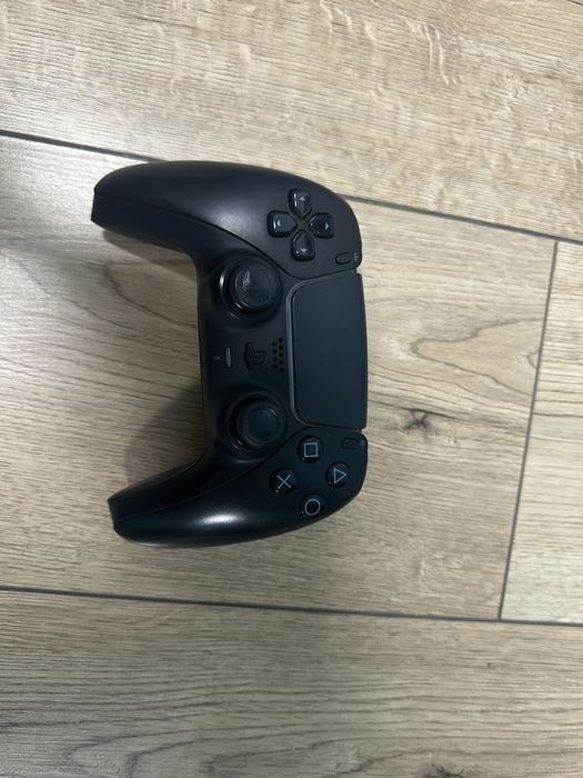Джойстик ps5.