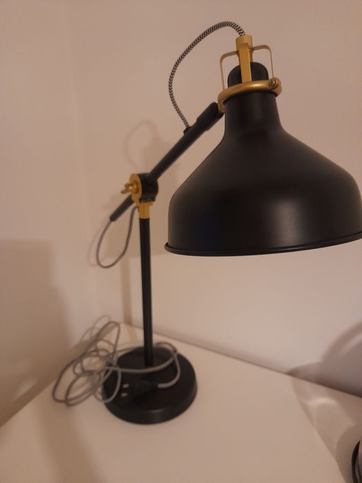 Candeeiro de mesa IKEA