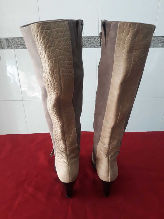 Botas Senhora Em Pele Cano Alto
