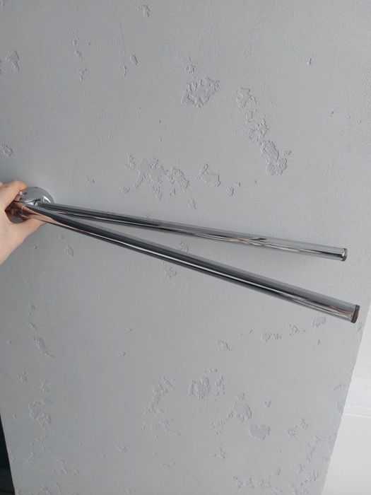 Тримачі рушників та туалетного паперу