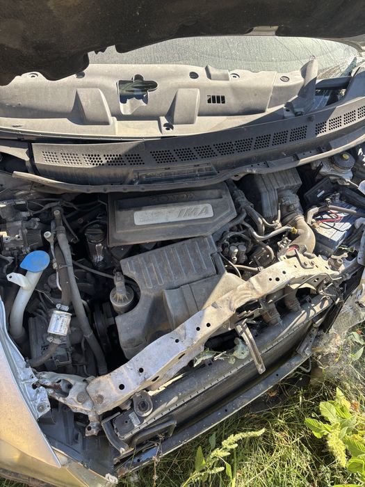 Запчасти разборка Honda Civic 2008 VIII 1.3 IMA Hybrid  Хонда Цивик 1.3 гибрид АКПП 4д 4D  автозапчастини двигун розбірка автоматична коробка