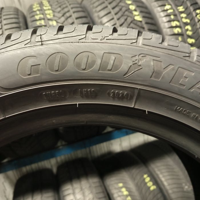 225/55/R18 Goodyear UltraGrip Performance+