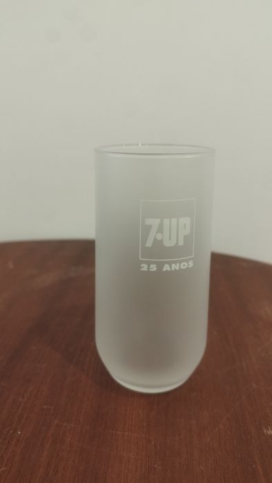 Copo coleção 7Up 25 anos