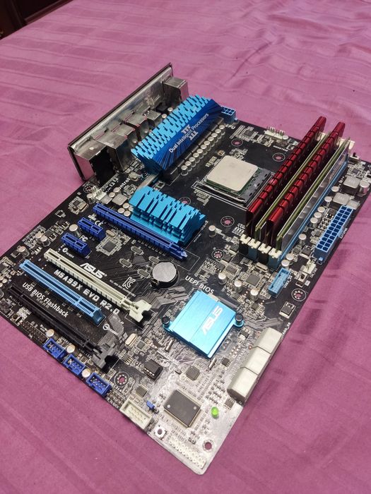 Комплект Материнська плата + fx8320 + 16gb озу