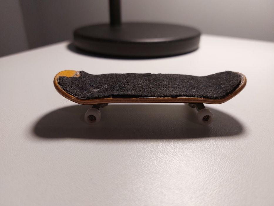 Fingerboard grand fingers