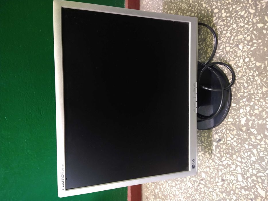 Monitory komputerowe