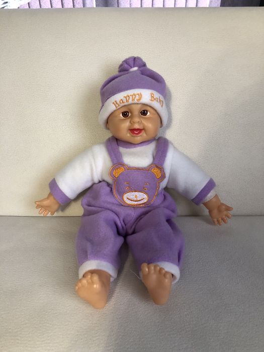 Гарна лялька, пупс.