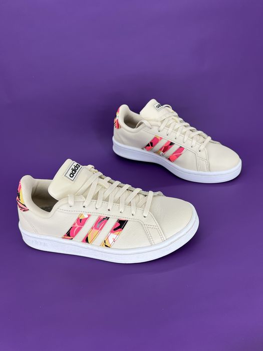 Кросівки жіночі 38р. Adidas Grand Court