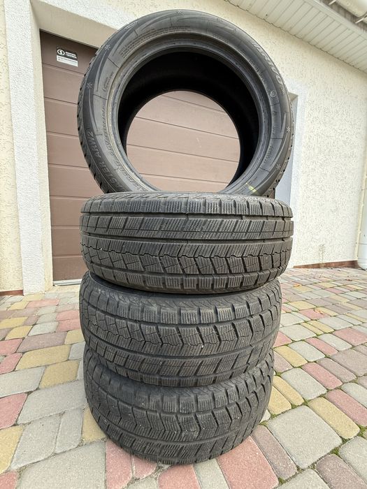 Зимние шины 215 55 R17