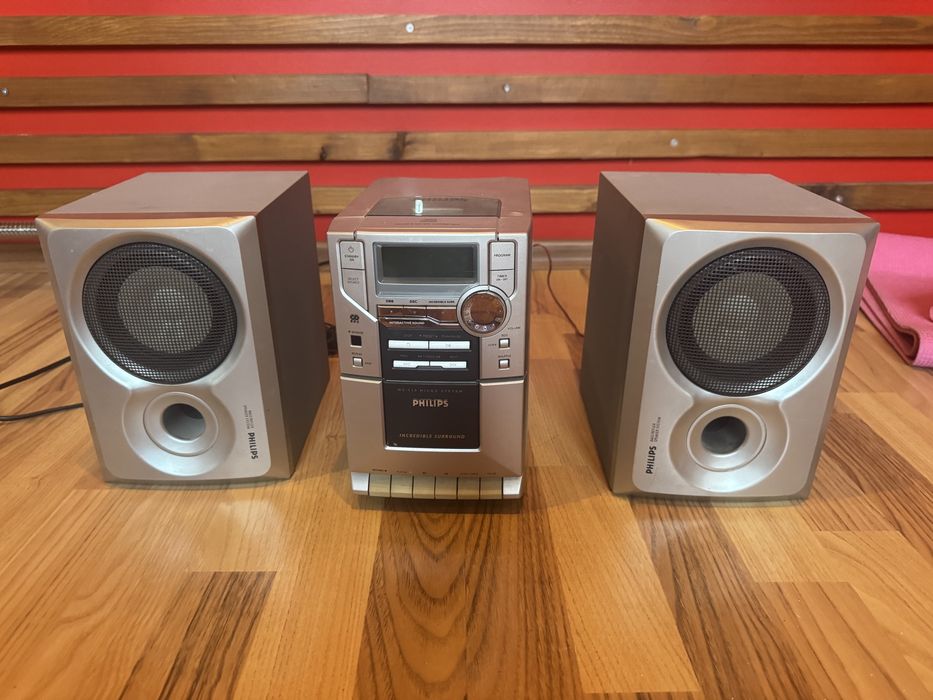 Музикальний центр