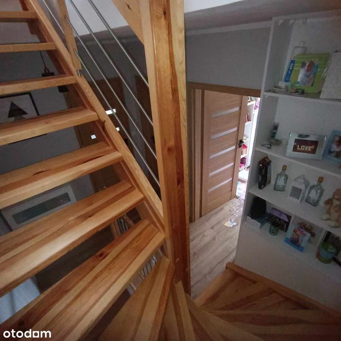 Przytulny 4 pokojowy bliźniak z 2021-duży ogród (270m²) - Więcej