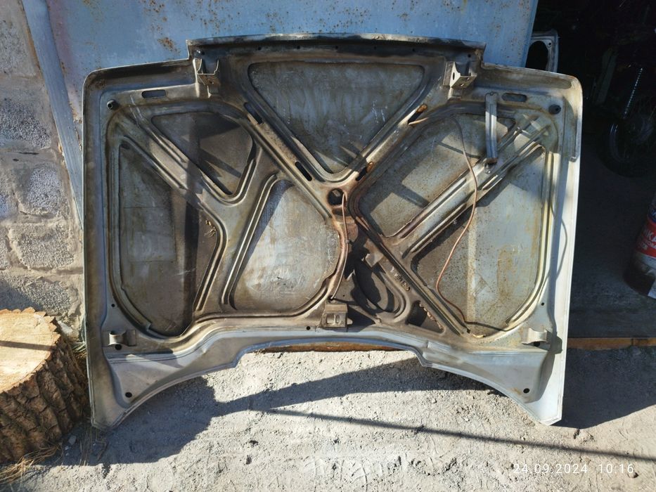 Продам Капот славута