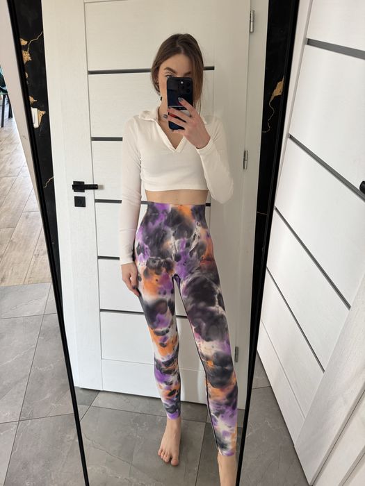 Legginsy wysoki stan uwypuklające pupę