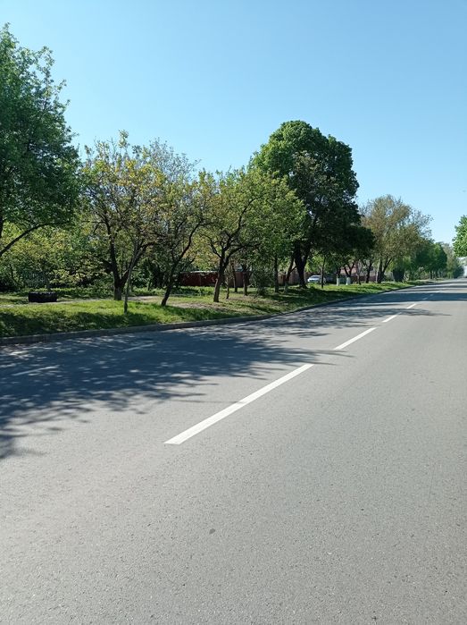 Будинок та земельна ділянка 9сот. по вулиці 1-го Травня.