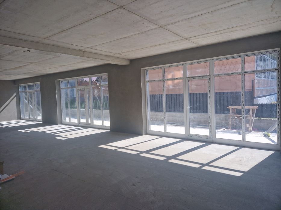 Продаж комерційних приміщень в новобудові в м.Снятин