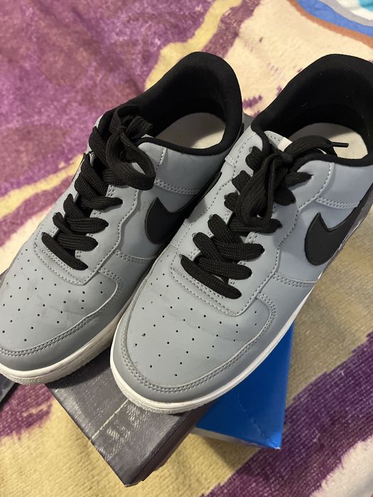 Airforce cinza Eur 40