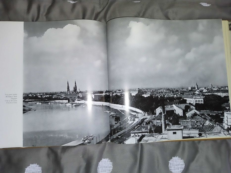 Подарок  - Фотоальбом. Венгрия. Область Чонград. 1971 г.