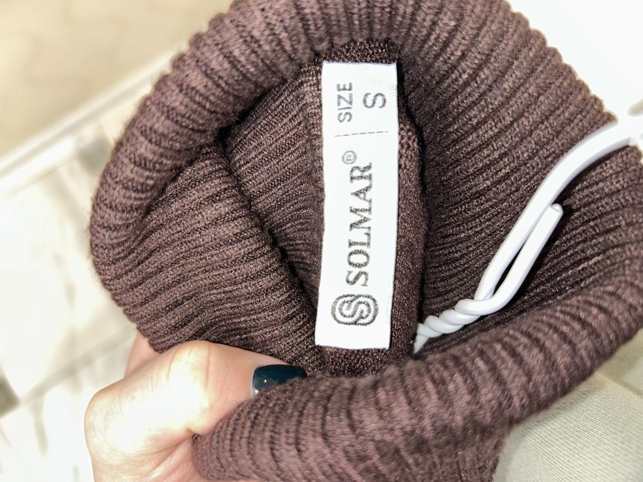 Гольфик Solmar у трендовому шоколадному кольорі