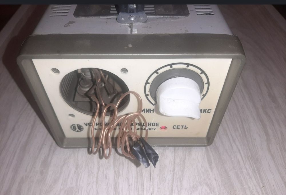 Зарядное устройство УЗ-С-12-6,.3-УХЛ