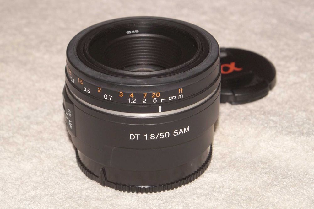 Sony AF 50mm f/1.8 SAM