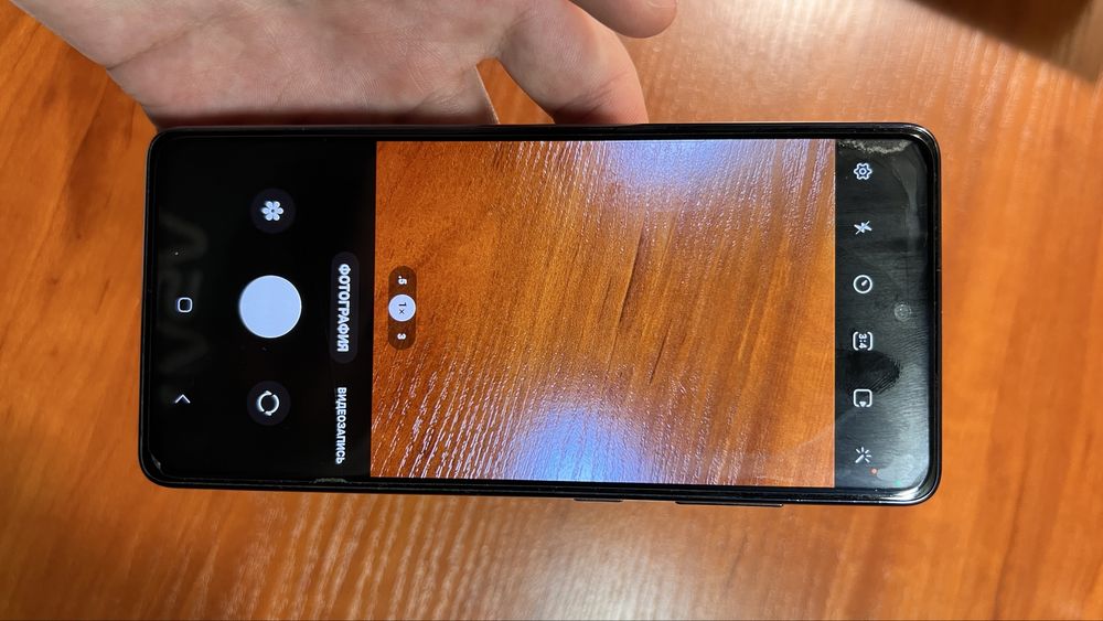 Samsung S20 FE  (128GB)  темно-синього кольору