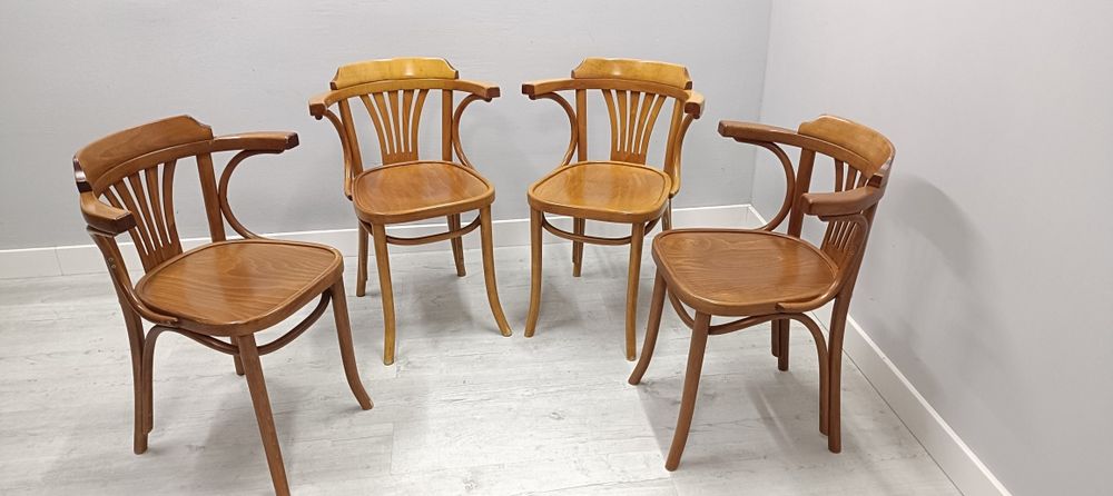 Krzesła z podłokietnikiem gięte Thonet fameg Radomsko dostępne 4szt bardzo dobry stan