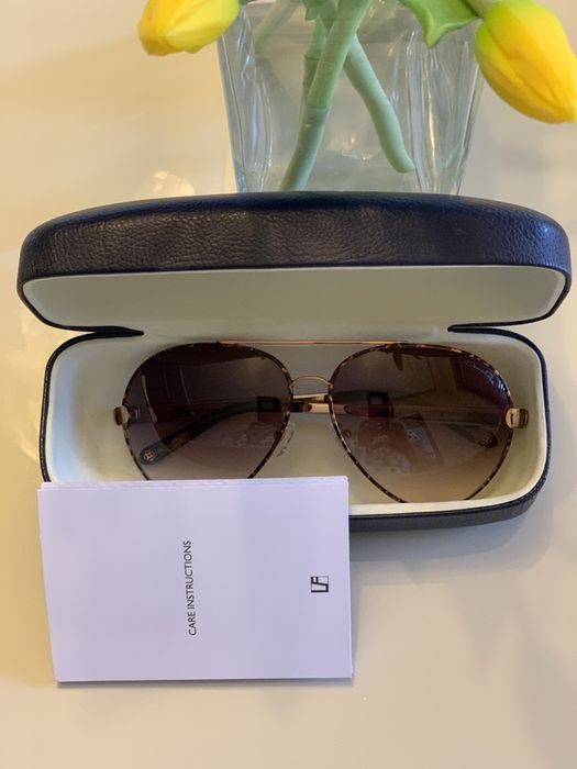 Okulary przeciwsloneczne Oscar De La Renta stan bdb