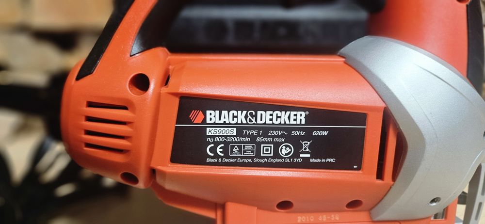 Serra Tico-Tico Black & Decker 620W (Autoselect) + Mala Original