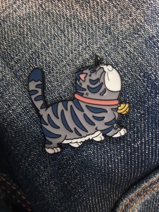 Великий металевий значок кіт  хелоу кітті кіті