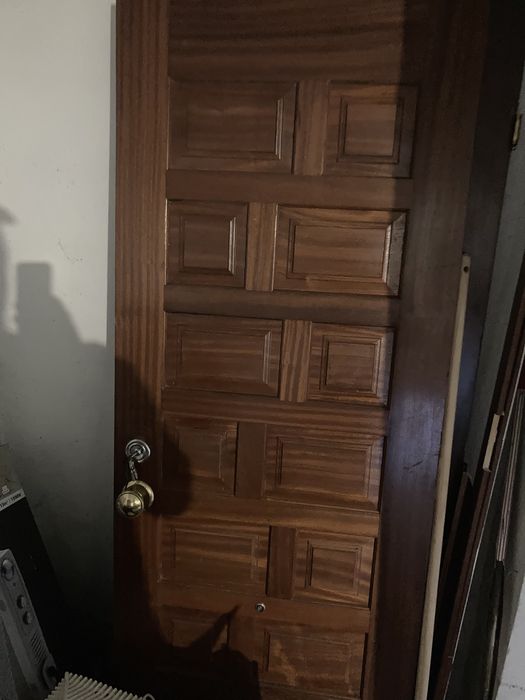 Portas de madeira maciças