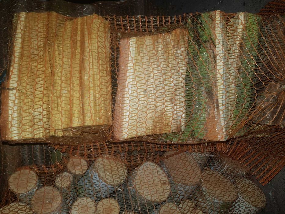 Worki, drewno kominkowe, opałowe do wędzenia, brykiet  pellet