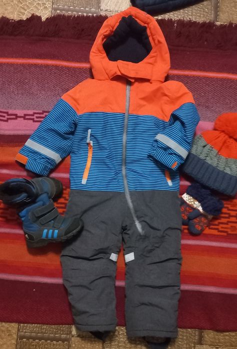 Комбинезон Topolino , cапоги Adidas