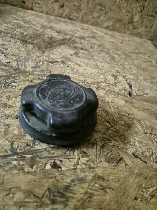 Korek wlewu paliwa baku jawa 350