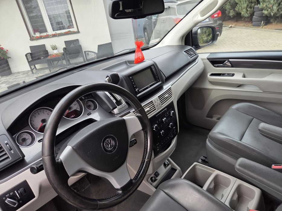 Volkswagen Routan