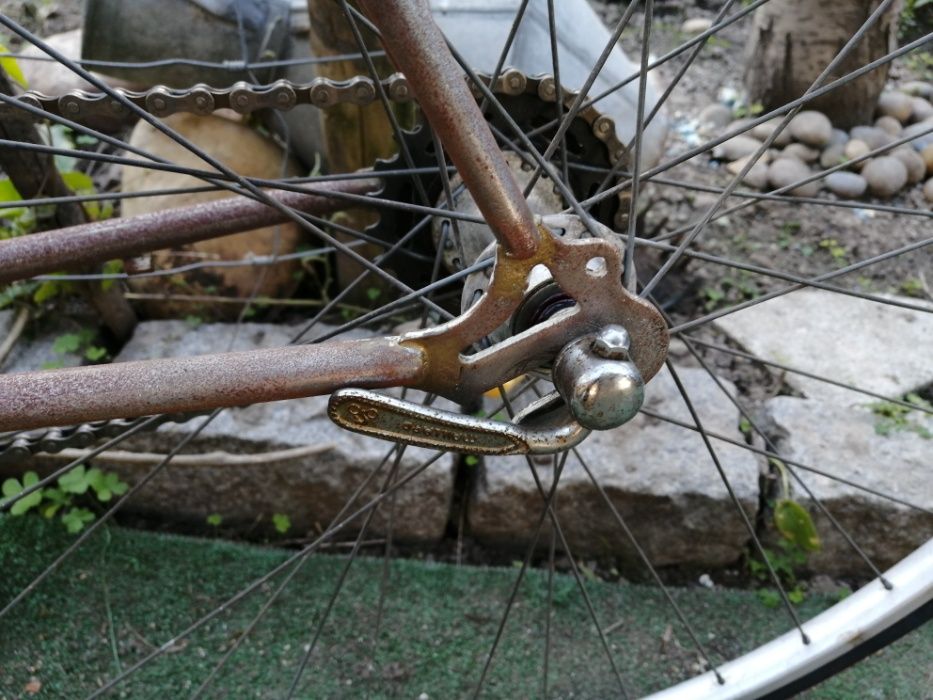Bicicleta alumínio anos 70, competição. Projecto "Fixie" por terminar