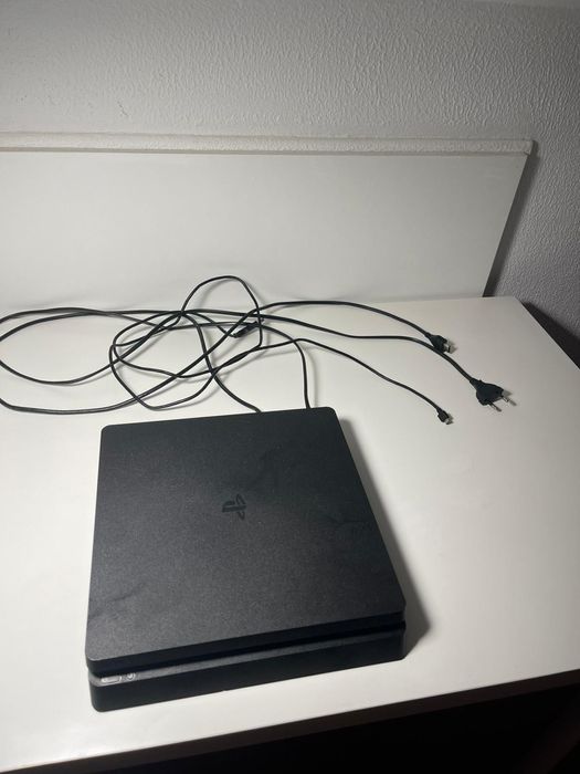 PlayStation 4 como nova