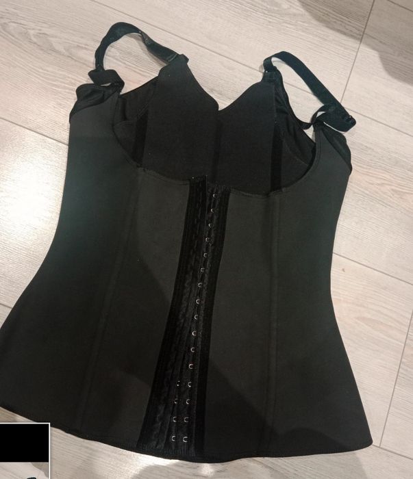 Góra gorsetowa alternative