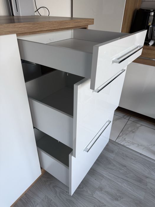 Komoda robiona u stolarza