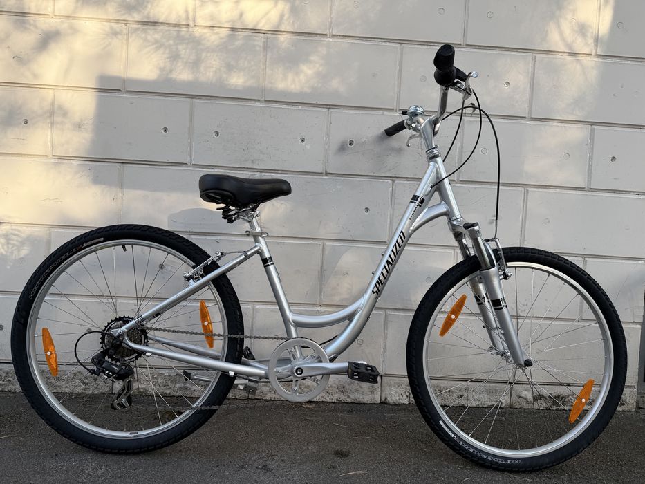 Велосипед жіночий Specialized 26 alu супер стан