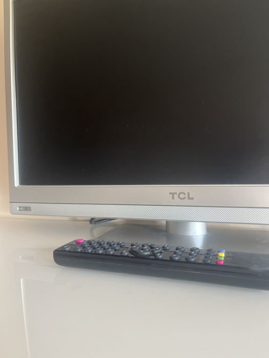 Telewizor TLC 25” + pilot
