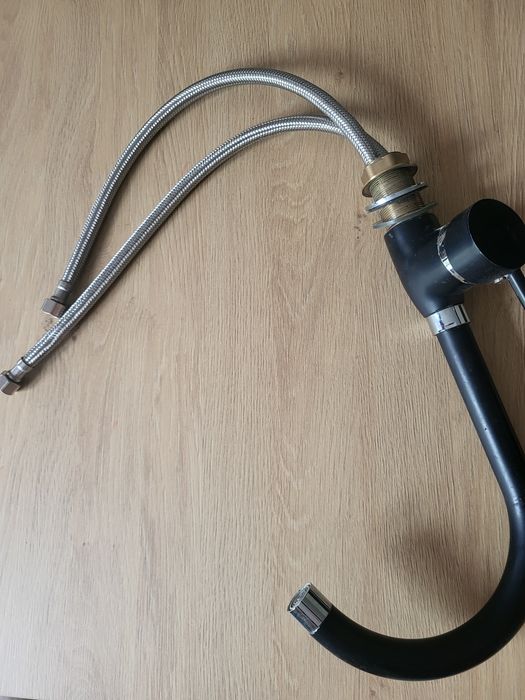 Bateria do zlewozmywaka wraz z wężami