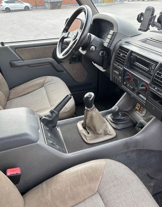 Land Rover Discovery 300 tai