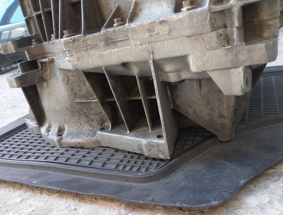 На Ford Focus MK1 Форд Фокус, Transit, Connect КПП 5 мех. 1.8 дизель XS4R-7F096