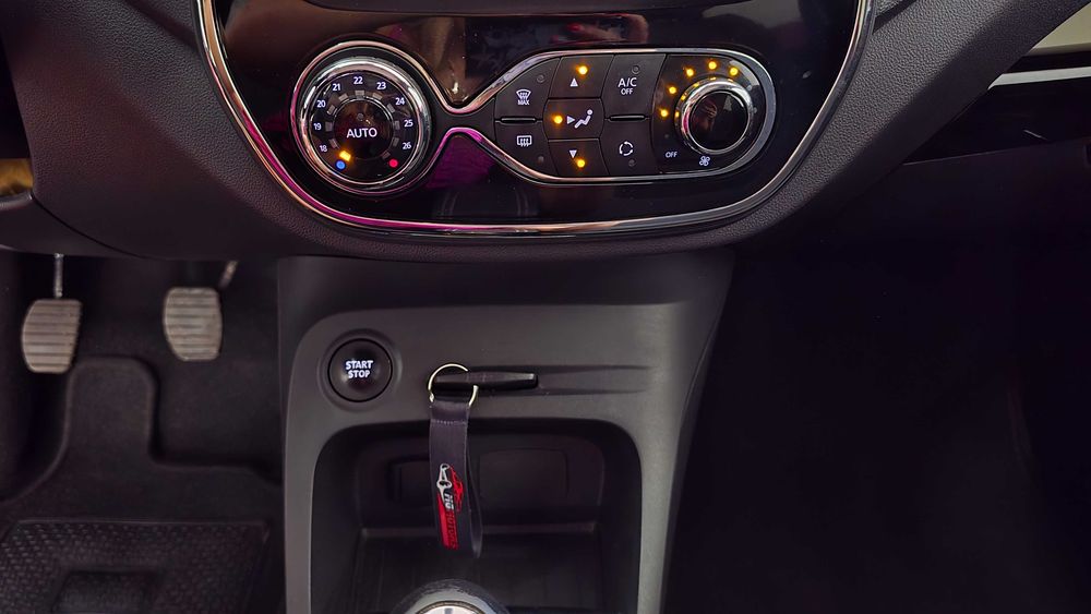Renault Captur — fotografia 11