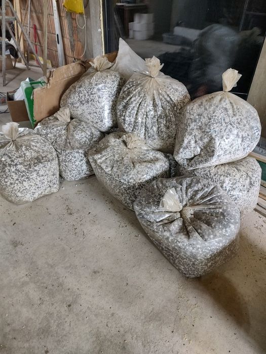 Styrobeton w workach