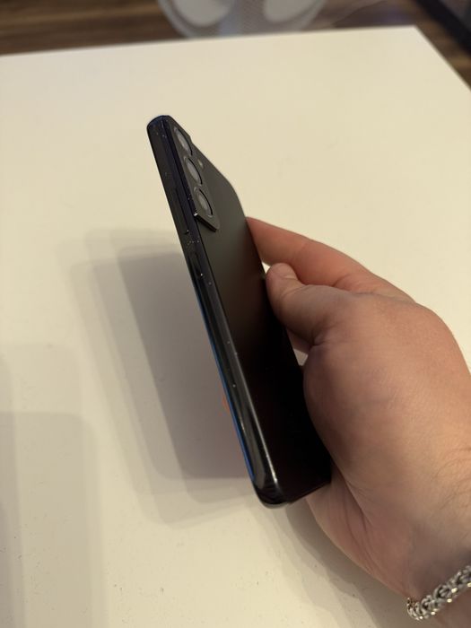 Samsung Galaxy S22 128GB czarny, swietny stan