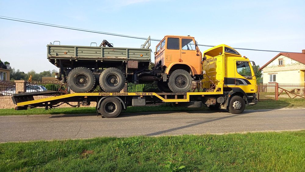 Autolaweta HDS Pomoc Drogowa Transport Koparki Maszyny Rolnicze