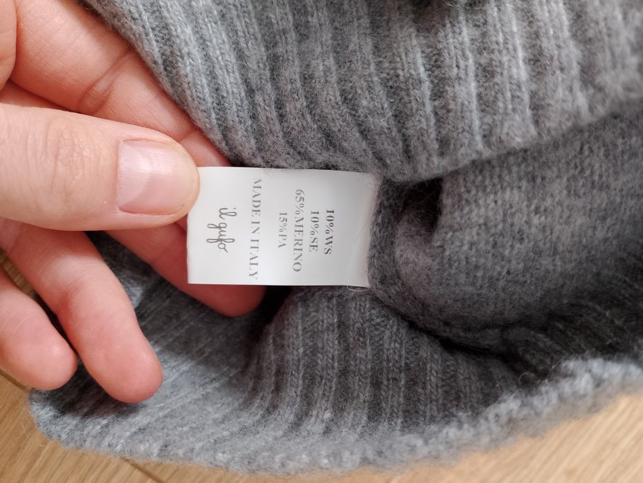 Zestaw swetrów dziewczęcych