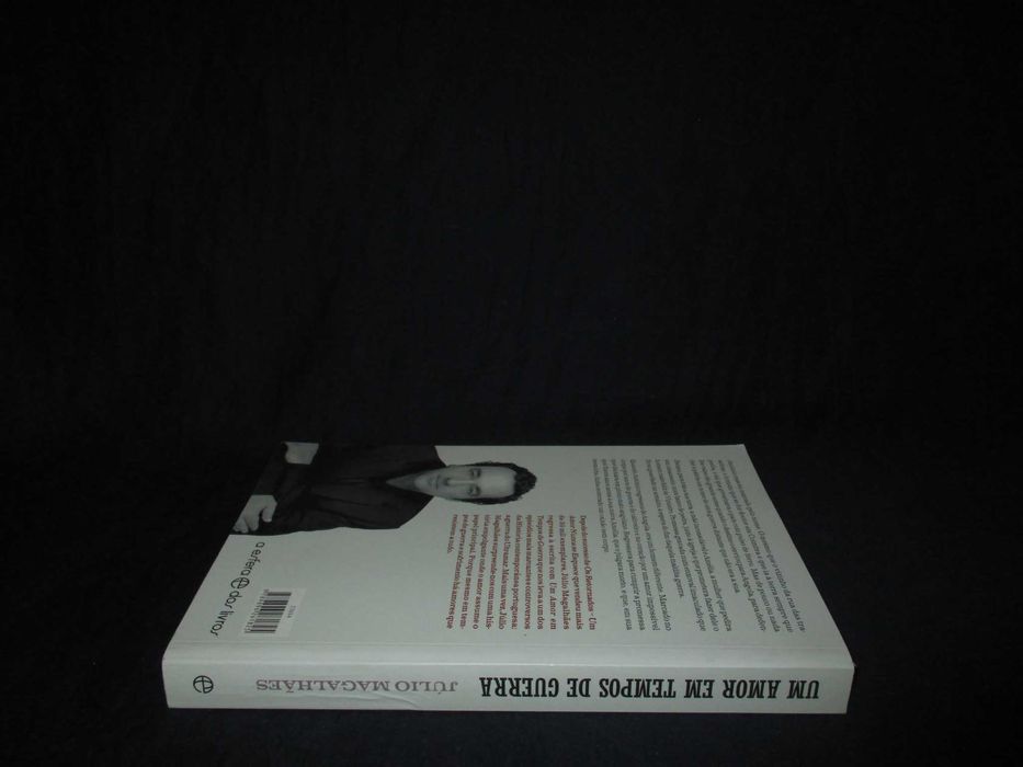 Livro Amor em Tempos de Guerra Júlio Magalhães
