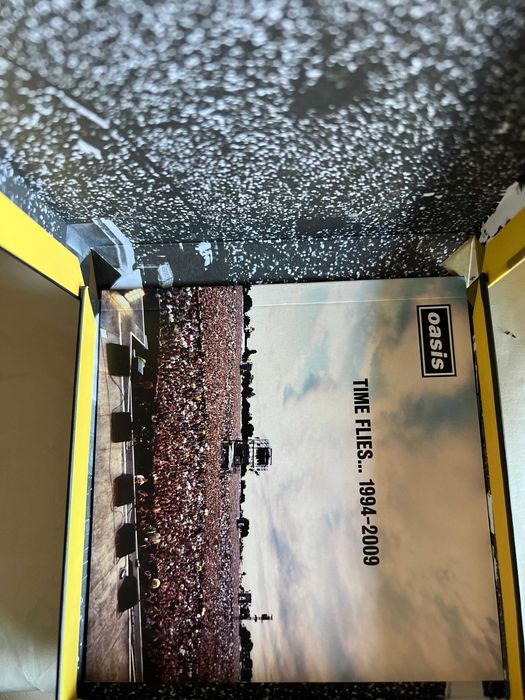 Oasis: Time Flies 1994 a 2009 Box 4 CDs Limitada